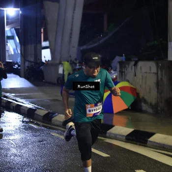 Runner Photo 7907215