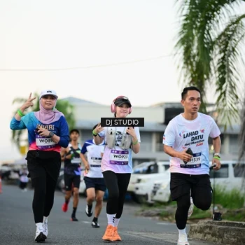 Runner Photo 7907222