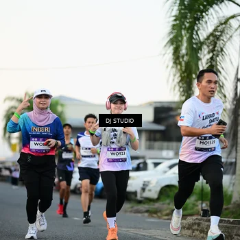 Runner Photo 7907223