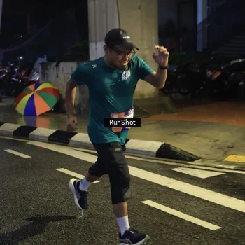 Runner Photo 7907234