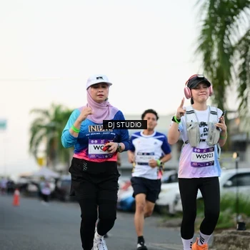 Runner Photo 7907242