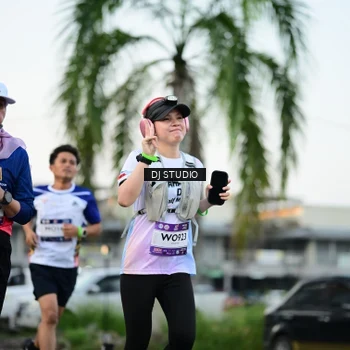 Runner Photo 7907246