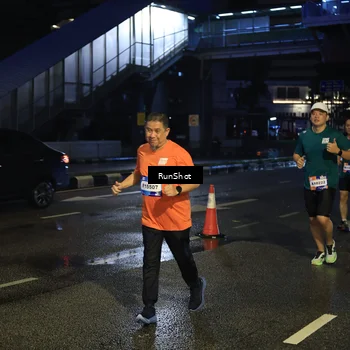 Runner Photo 7907255