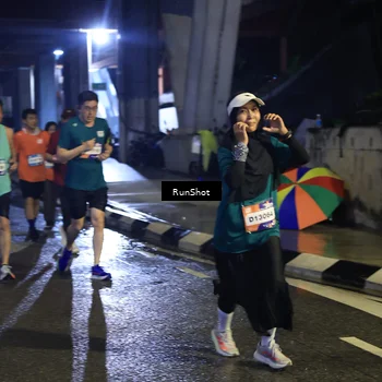 Runner Photo 7907264
