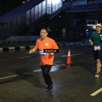 Runner Photo 7907266
