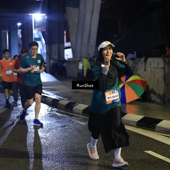Runner Photo 7907268