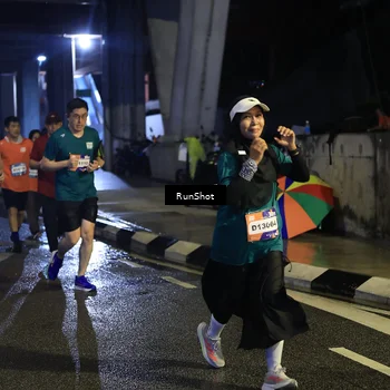 Runner Photo 7907271