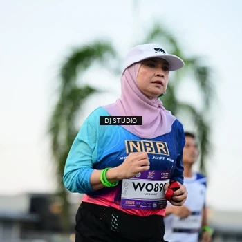 Runner Photo 7907275
