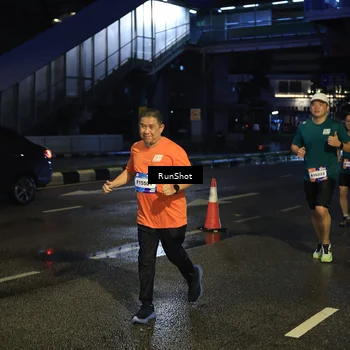 Runner Photo 7907277