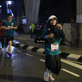 Runner Photo 7907287
