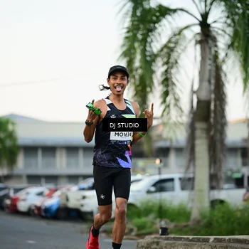 Runner Photo 7907289