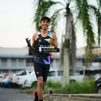 Runner Photo 7907292