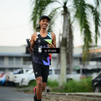 Runner Photo 7907298