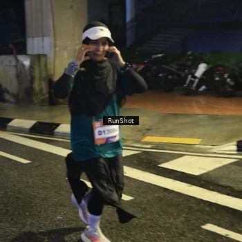 Runner Photo 7907300