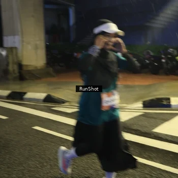 Runner Photo 7907307