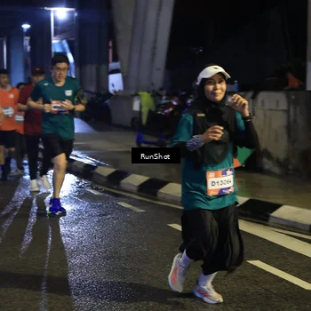 Runner Photo 7907308