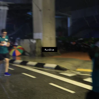 Runner Photo 7907318
