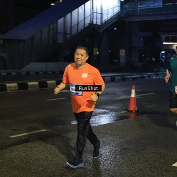 Runner Photo 7907322