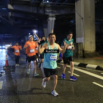 Runner Photo 7907331