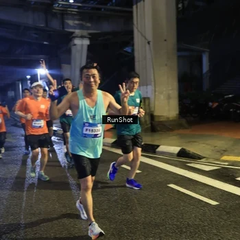 Runner Photo 7907336