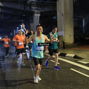 Runner Photo 7907341