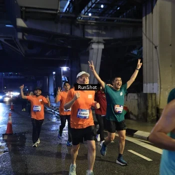 Runner Photo 7907342