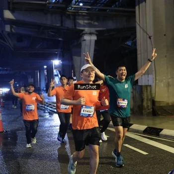 Runner Photo 7907348