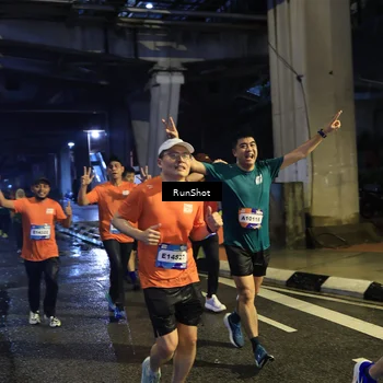 Runner Photo 7907349