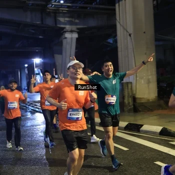 Runner Photo 7907351