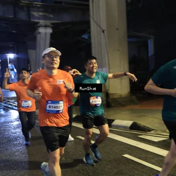 Runner Photo 7907356