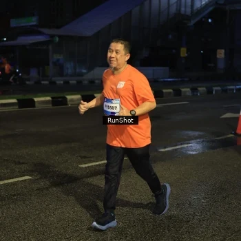 Runner Photo 7907365