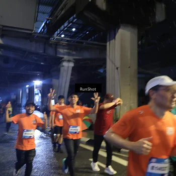 Runner Photo 7907370