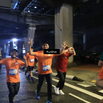 Runner Photo 7907375