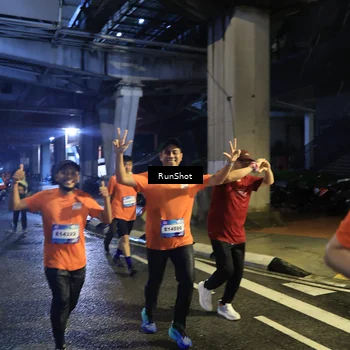Runner Photo 7907376