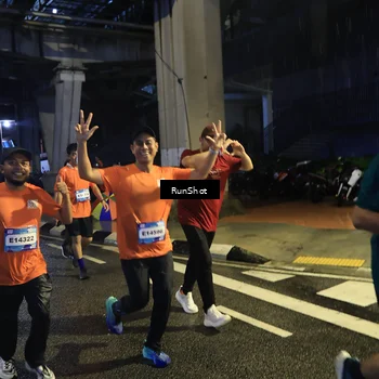 Runner Photo 7907379