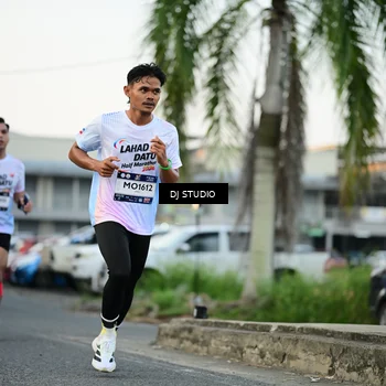 Runner Photo 7907387
