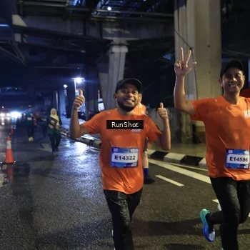 Runner Photo 7907388
