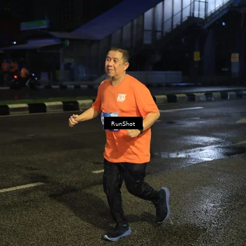 Runner Photo 7907392