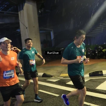 Runner Photo 7907397
