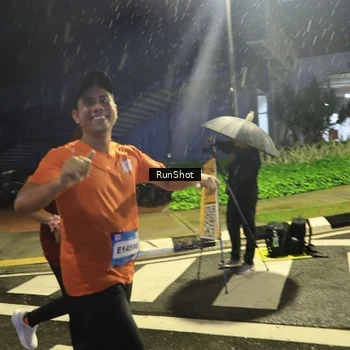 Runner Photo 7907404