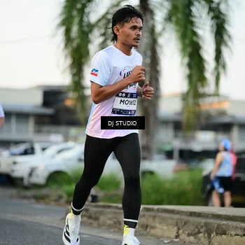 Runner Photo 7907409
