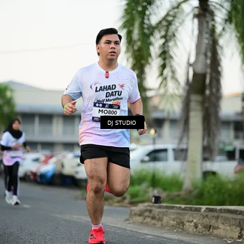 Runner Photo 7907416