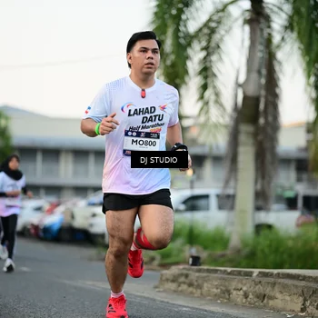 Runner Photo 7907428