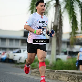 Runner Photo 7907440