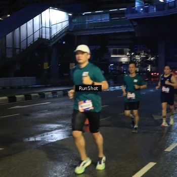 Runner Photo 7907449