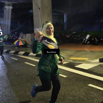 Runner Photo 7907465