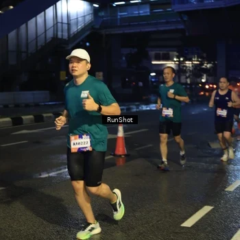 Runner Photo 7907503