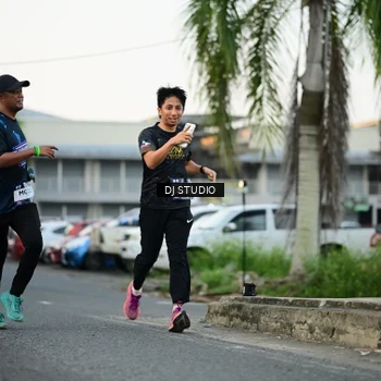 Runner Photo 7907505