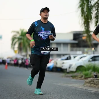 Runner Photo 7907509