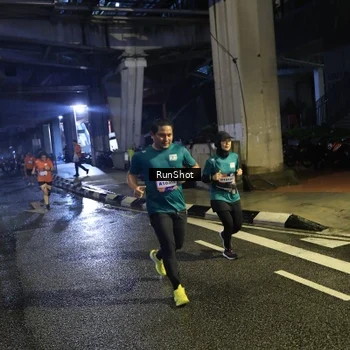 Runner Photo 7907513